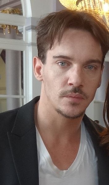 Jonathan Rhys-Meyers