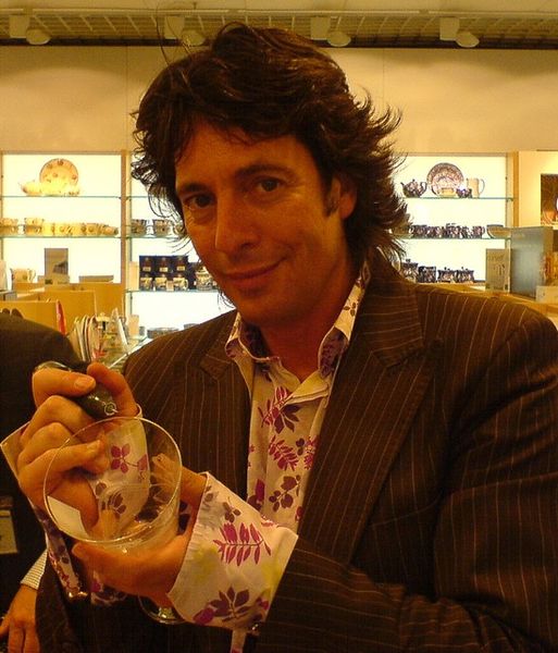 Laurence Llewelyn-Bowen