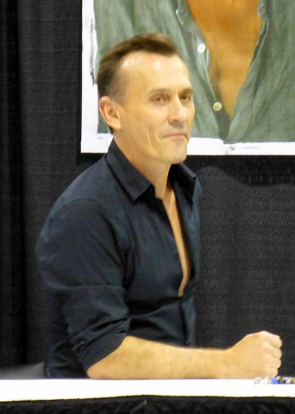 Robert Knepper