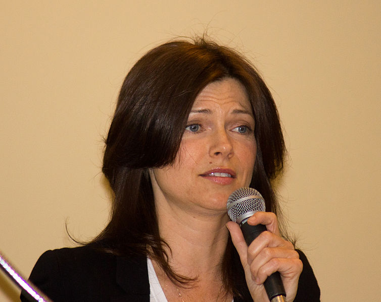 Nicole de Boer